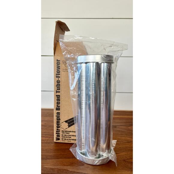 NEW The Pampered Chef  Bread Tube Flower Shape #1550 Kitchen Baking Ware - Picture 3 of 4